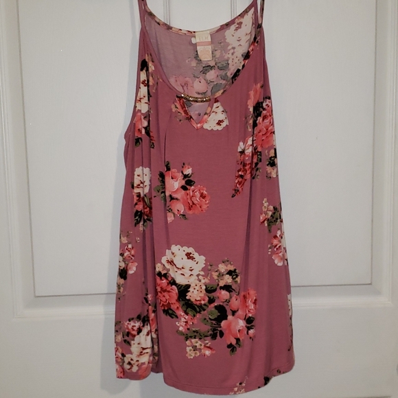 Flowy Floral Tank - Picture 1 of 1